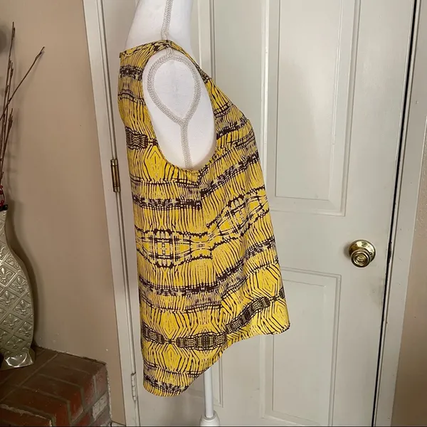 Bar III Women’s Tank Style Pull On Blouse - Image 2