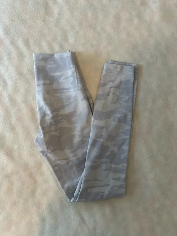 Lululemon White Ribbed Camo Leggings - Image 2