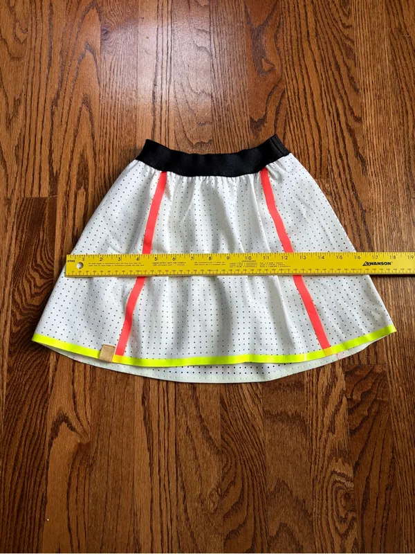 Monreal London XS Perforated Tennis Skort Neon Trim Built In Shorts - Image 10
