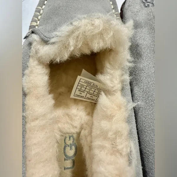 UGG Ansley Grey Suede Shearling Slippers Women’s Size 6 Genuine Sheepskin Lined - Image 7