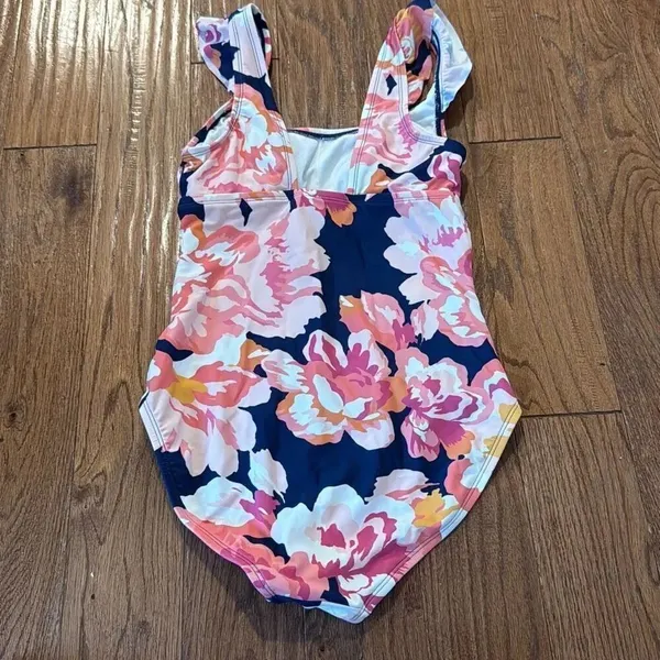 Kona Sol ruched tummy control ruffle sleeve floral one piece swimwear small 4/6 - Image 4