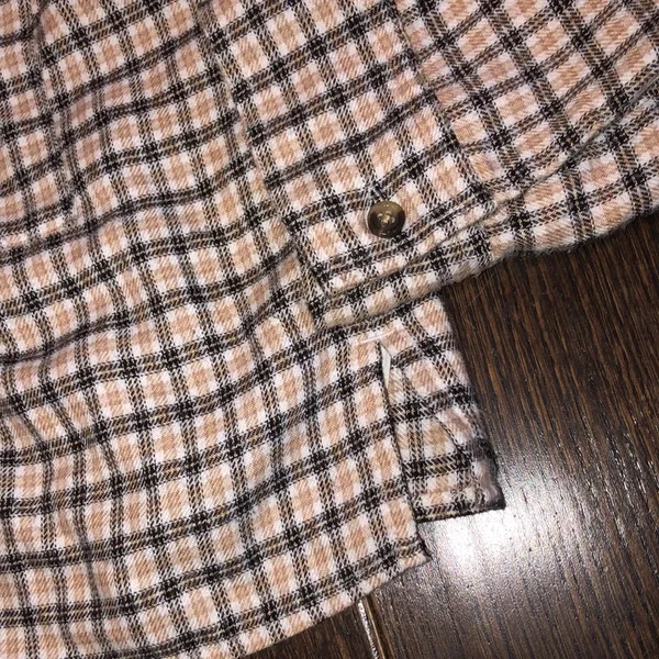 Hollister plaid down down shirt size medium - Image 3