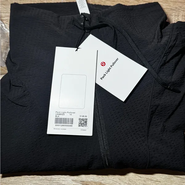 lululemon athletica Black Pack Light Pullover - Image 7