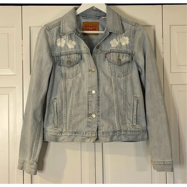 Levi’s cotton denim jacket with white embroidered flowers M - Image 3