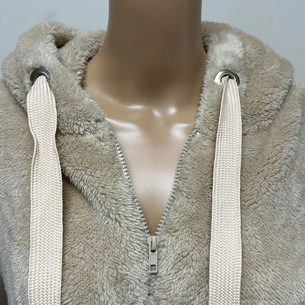 NWOT Chuncky Fleece 1/4 Zip Hoodie size S cream/light tan - Image 2