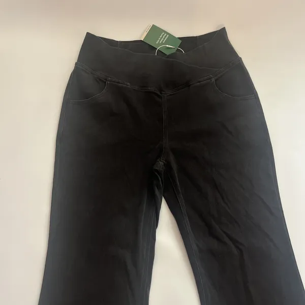 NWT Large Halara Black Wash Criss Cross Waist Flare Stretch Jeans - Image 2