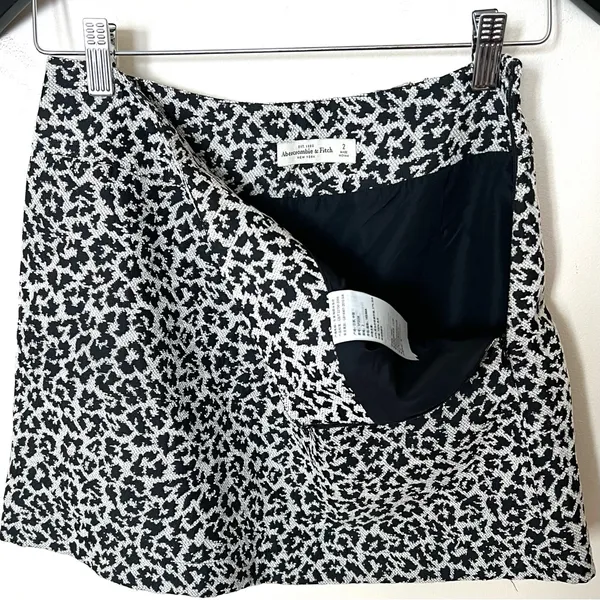 Abercrombie & Fitch Leopard Print Skirt Size‎ 2 EUC - Image 4