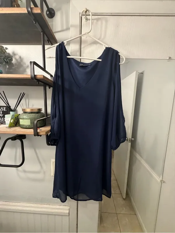 Lulu’s Navy V-Neck Women's Sheer Sleeve Dress - Image 5