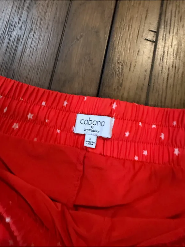 crown & ivy Red Star-Print Athletic Shorts - Image 2