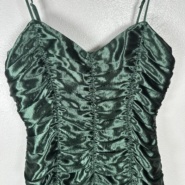 Lucy in the Sky Emerald Green Ruched Satin Mini Dress Sz Large‎ Party Homecoming - Image 2
