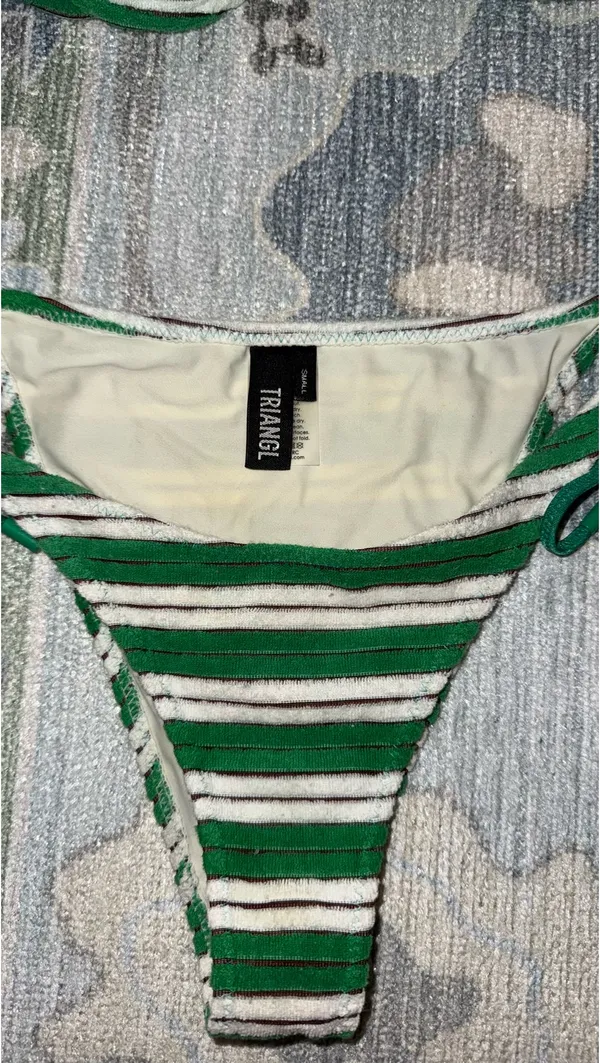 Triangl Bikini - Image 3