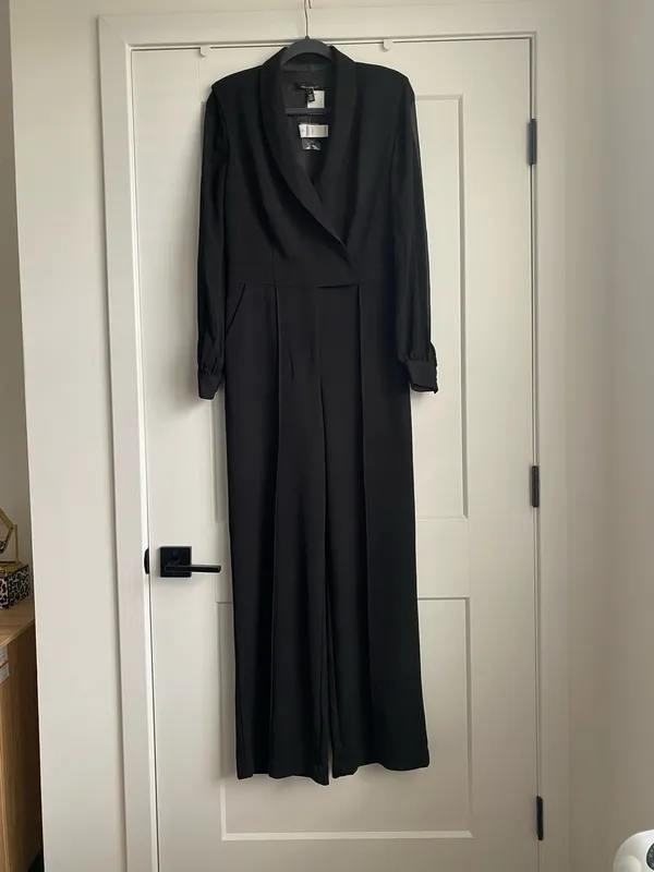 WHBM WHITE HOUSE BLACK MARKET Long Sleeve Sheer Sleeve Jumpsuit NWT SZ 8 - Image 3