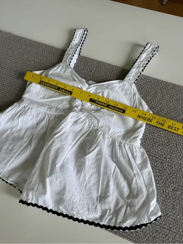 Japna White Cotton Peplum Tank Top with Black Trim Sz Medium - Image 7
