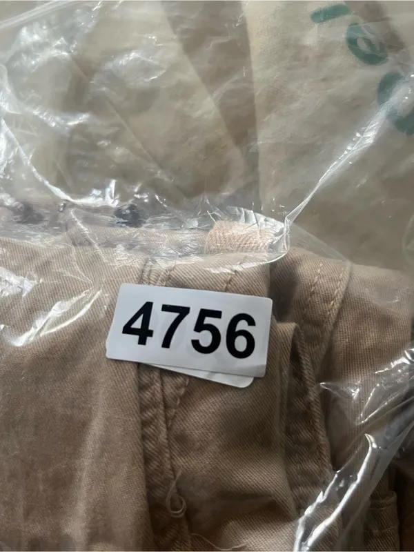 NWT Wild Fable Tan Khaki Cargo Utility Pants Medium Hiking Outdoors Gorpcore - Image 9
