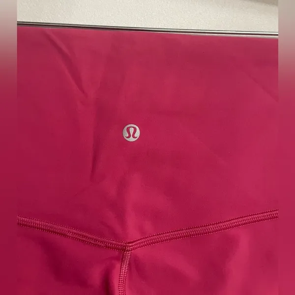 Lululemon NWT Align High Rise Short 6”Raspberry Coulis Size 10 - Image 8