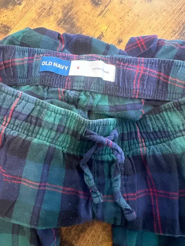 old navy plaid pajama pants - Image 2