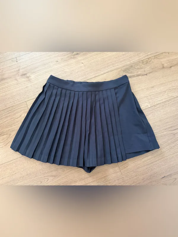Abercrombie & Fitch Pleated Wrap Skort Medium - Image 2