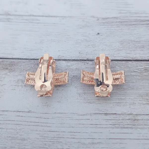 Vintage Clip On Earrings Warm Gold Tone Crossover Statement Large - Image 7