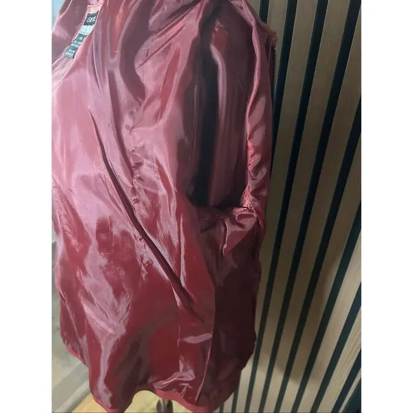 Leslie Fay red leather jacket size small stylish form fitting - Image 7