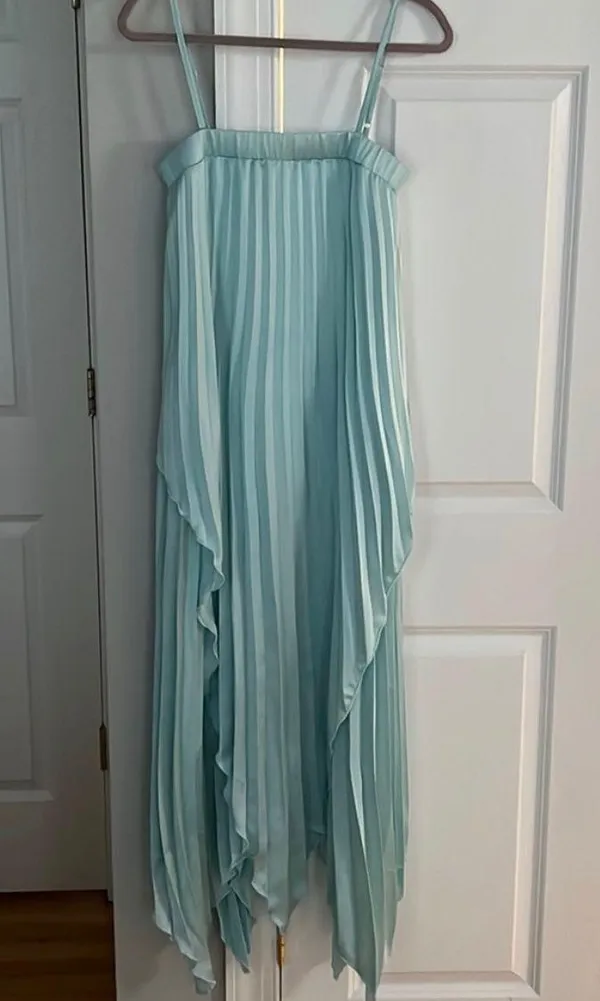 Boutique Dress - Image 3
