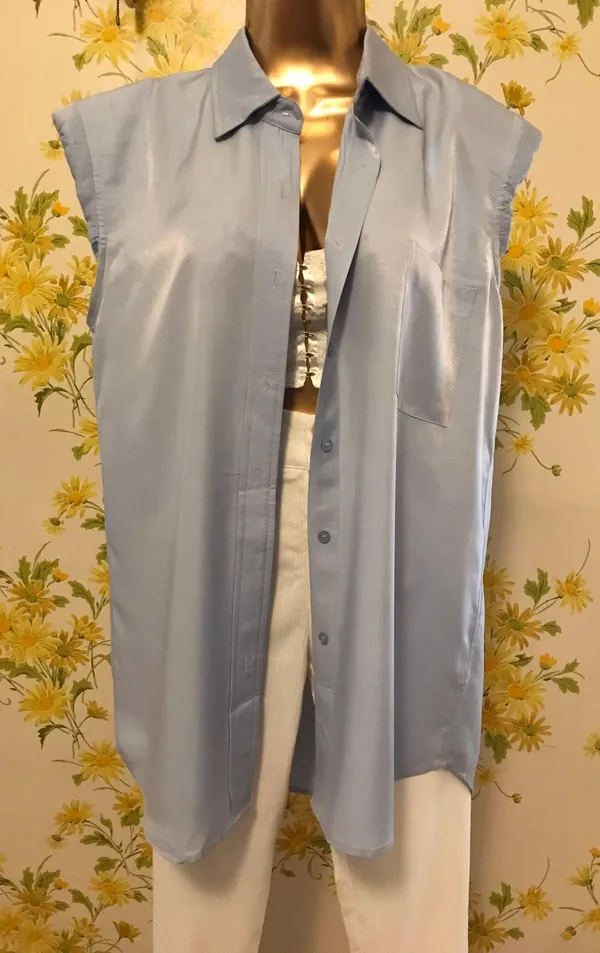Oversize shoulder pads sleeveless shirt in blue size L - Image 4