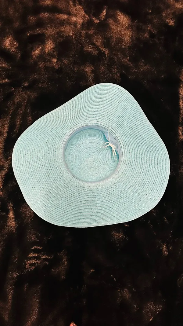 Natasha oversized wide brim off blue straw hat - Image 10
