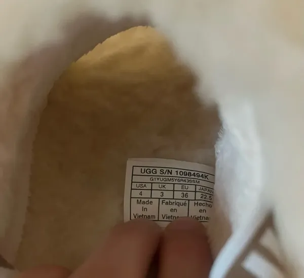 UGG Slippers - Image 4