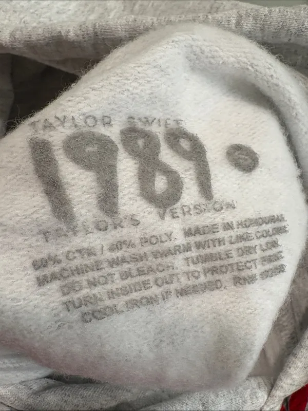 Taylor Swift 1989 Taylor’s Version Gray From the Vault Hoodie Small - Image 5