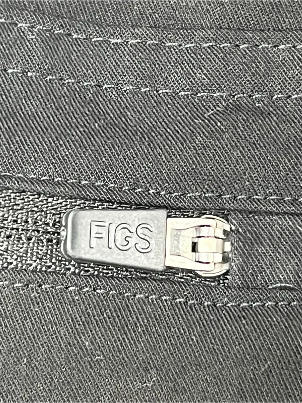 FIGS Technical Collection Women’s Black Cargo Scrub Pants  Small Petite - Image 6