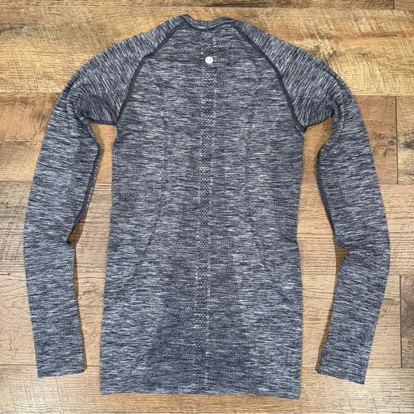 Lululemon Run: Swiftly Tech Long Sleeve Crew Space Dye Heathered Going Grape - Image 11