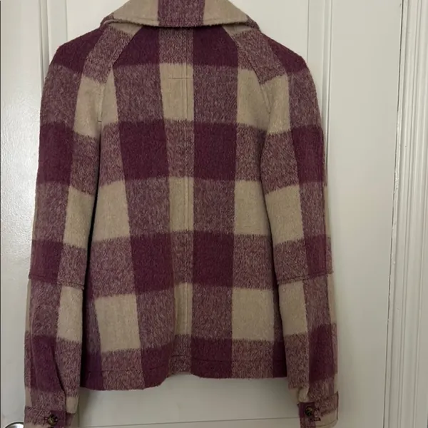 Avec Les Filles Pink and Cream Jacket Cozy Style - Image 4