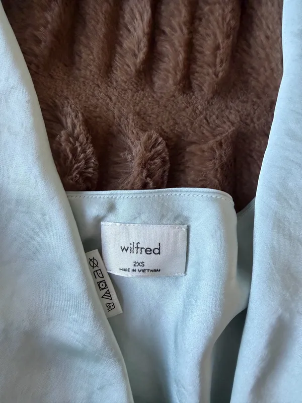 Aritzia Martini Top - Image 2