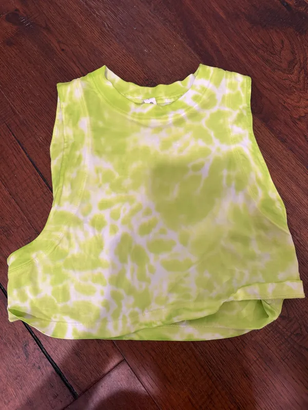 Lululemon top - Image 2