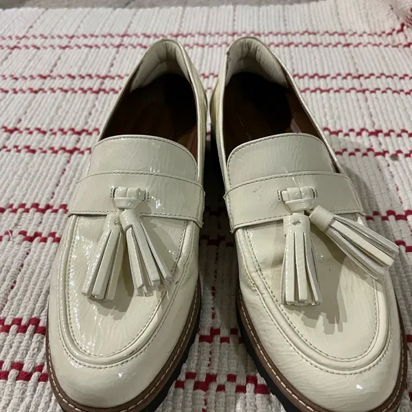 Franco Sarto Women’s Carolynnn Tassel Loafers Putty Patent Sz 8.5 - Image 3