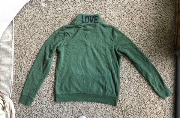 VS pink sweater Sz M - Image 3