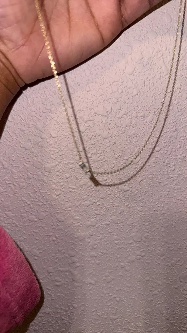 Gold Kendra Scott Necklace - Image 3
