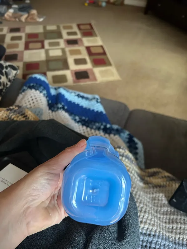Tupperware water bottle Blue - Image 2