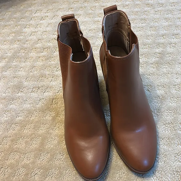 Pure Navy Weller Brown Faux Leather Booties, 9 NWOT - Image 3