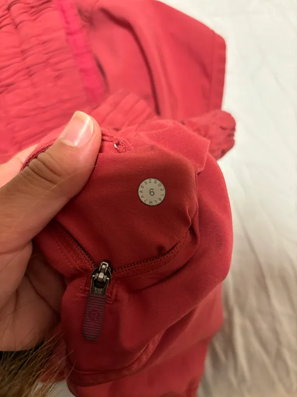 Lululemon Tracker Short 4” - Image 4