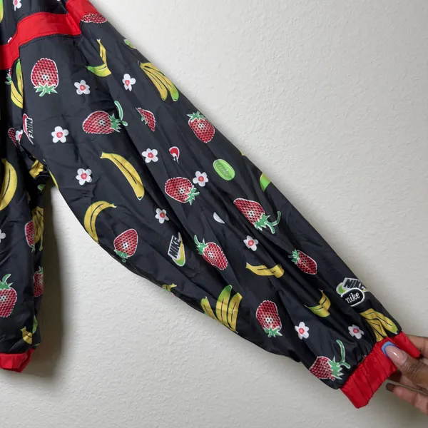 Nike Women Woven Jacket Mediun Black‎ Fruit Banana Strawberry Windbreaker - Image 7