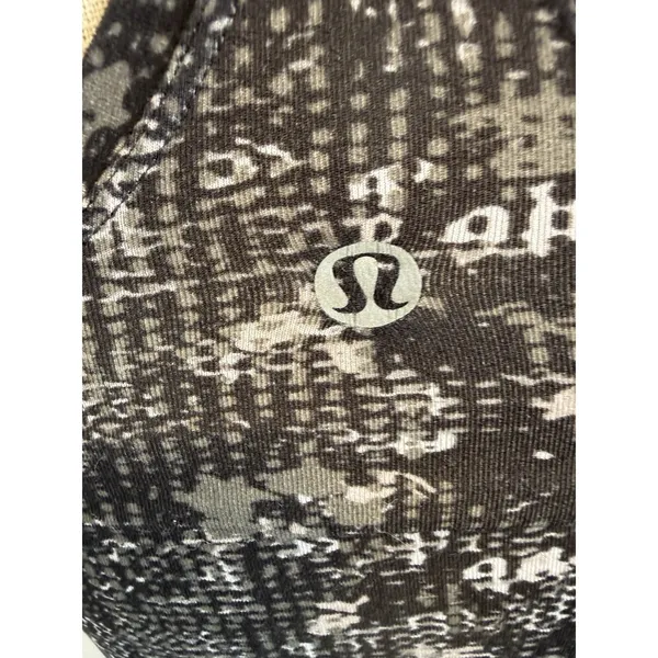 LULULEMON COOL RACERBACK TANK BLACK‎ WHITE size 2 - Image 4