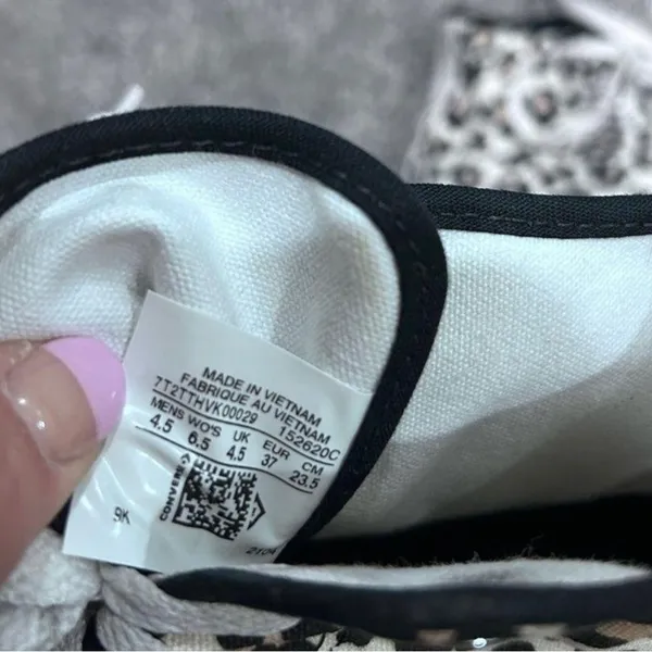 Custom High Top Cheetah Converse - Image 3