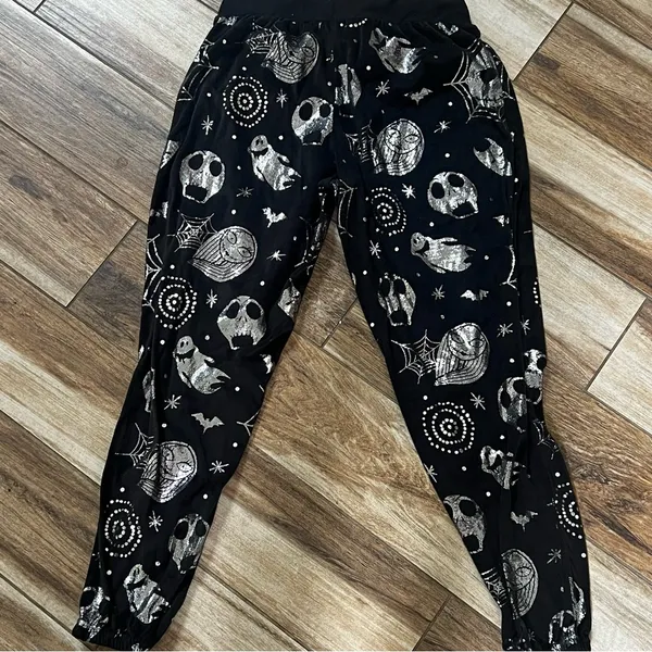 Disney Tim Burton nightmare before Christmas black and silver sweatpants - Image 2