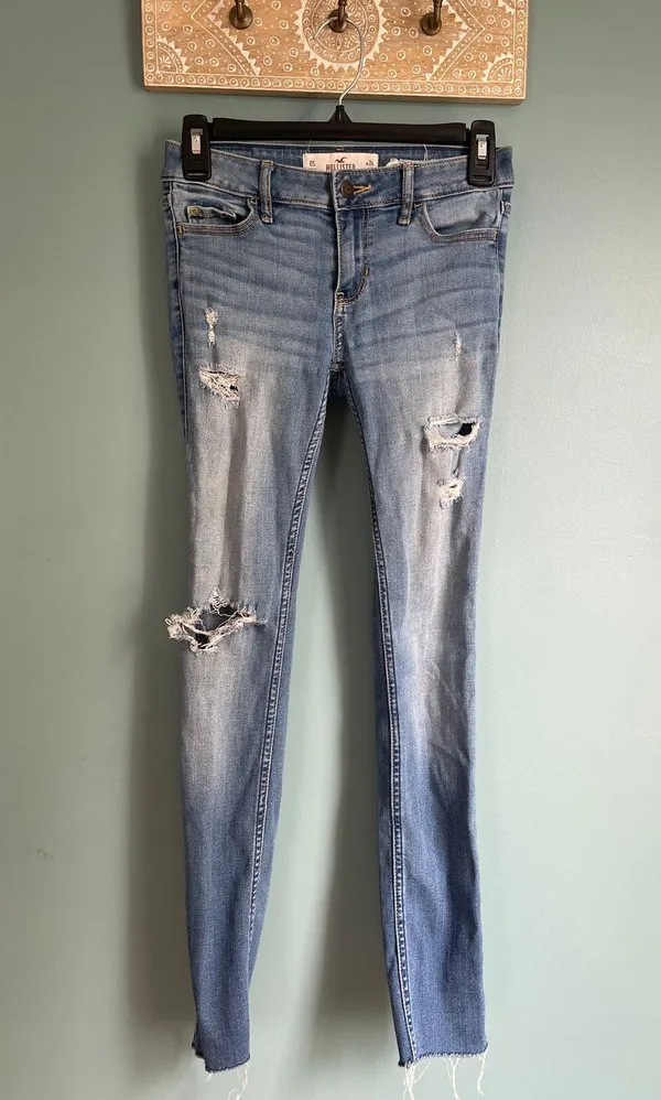 Hollister Light Blue Denim Ripped Skinny Jeans 0s - Image 2