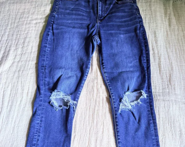 American Eagle jeans - Image 3