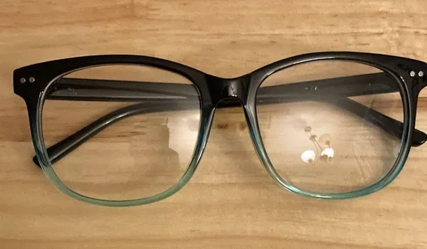UV Blocking Glasses - Image 4