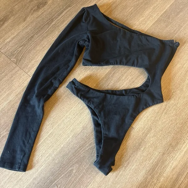 I.AM.GIA Bodysuit Cut-Out - Image 4