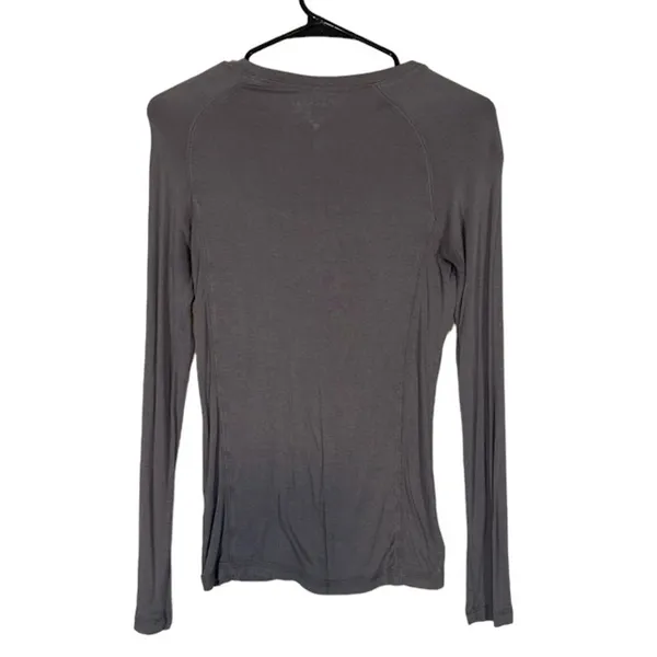 Scrubology Gray Long Sleeve Stretch Medical Scrub Pullover Top Women Sz XS - Image 2
