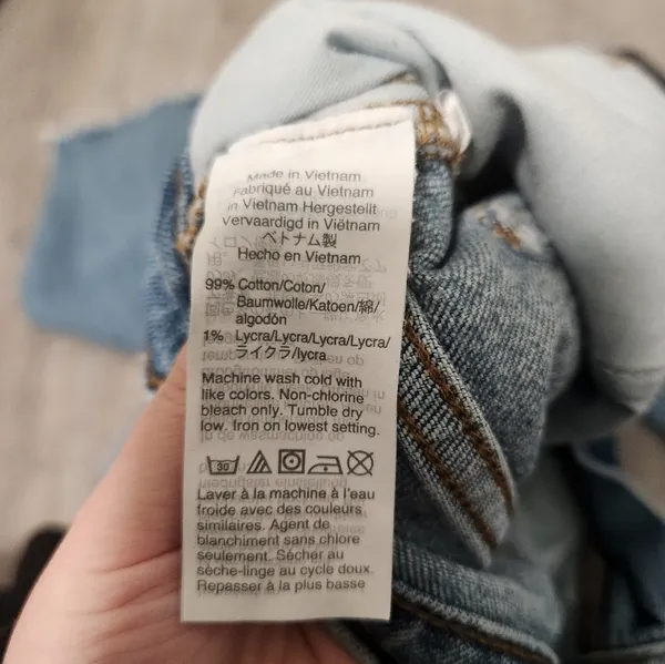FLAWED Madewell Jeans Size 28 - Image 6