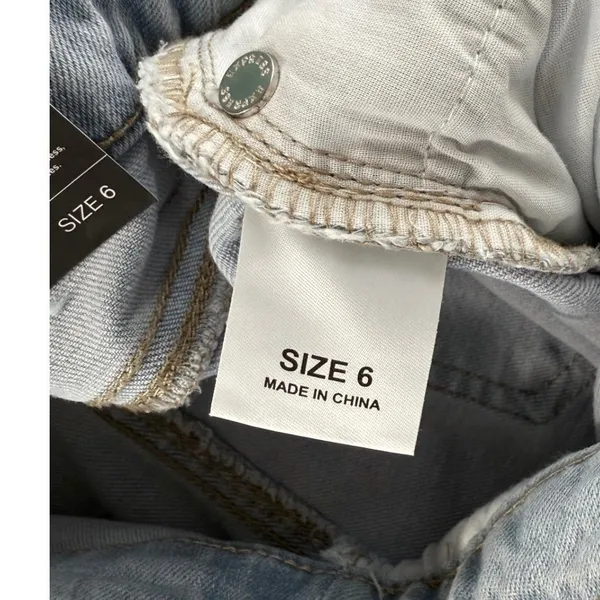 Express Flare Mid Rise Jeans Light Wash Distressed Rigid Front Stretch Back‎ 6 - Image 9
